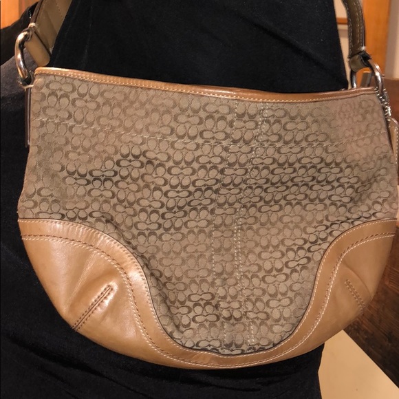 Coach hobo bag with matching coin purse - Picture 2 of 6